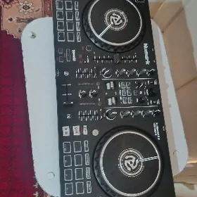 Dj pult Numark
