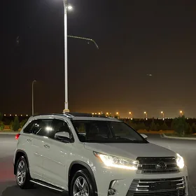 Toyota Highlander 2018