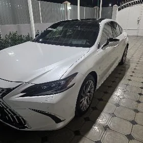 Lexus ES 350 2023