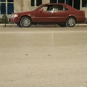 Mercedes-Benz 230E 1995