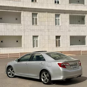 Toyota Camry 2013