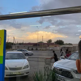 İşgar Gyz gözlenyar