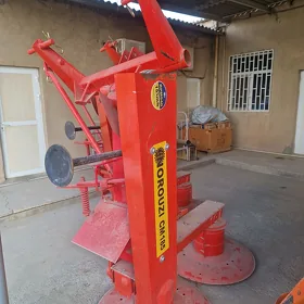 MTZ 80 2025