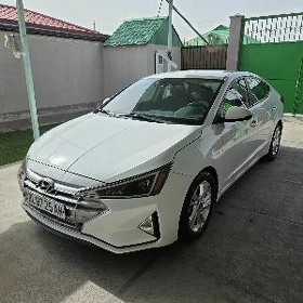 Hyundai Elantra 2020