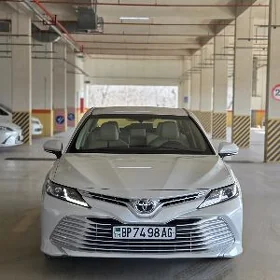 Toyota Camry 2020