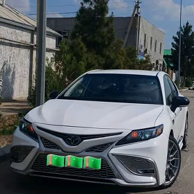 Toyota Camry 2023