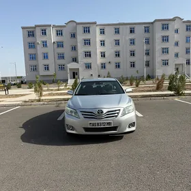 Toyota Camry 2011