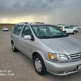 Toyota Sienna 2002