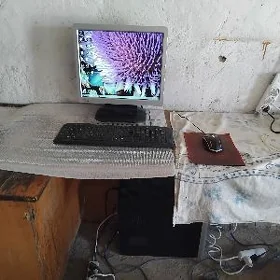 Satlyk kompyuter
