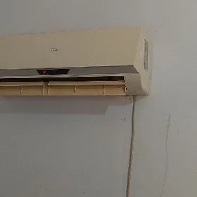 Kondisioner TCL