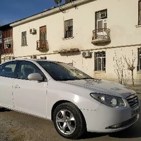 Hyundai Elantra 2010