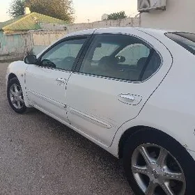 Nissan Maxima 2000