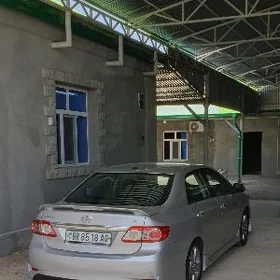 Toyota Corolla 2011