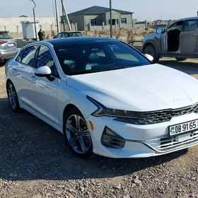 Kia K5 2021