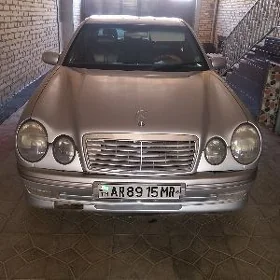 Mercedes-Benz E420 1996