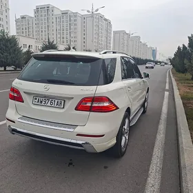 Mercedes-Benz ML350 2013