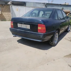 Opel Vectra 1992
