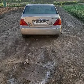 Toyota Avalon 2001