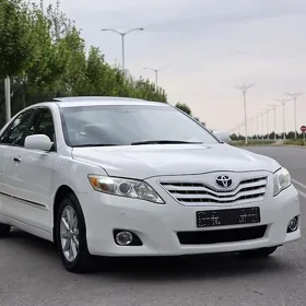 Toyota Camry 2010
