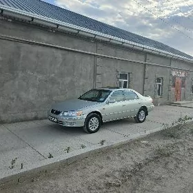 Toyota Camry 2000