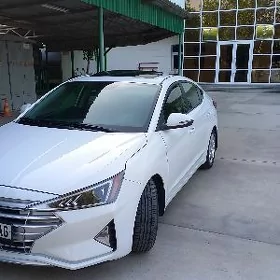 Hyundai Elantra 2020
