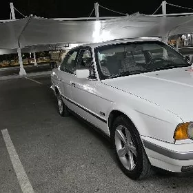 BMW 525 1989