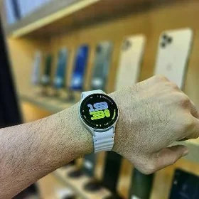 Samsung watch 7/44