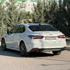 Toyota Camry 2023