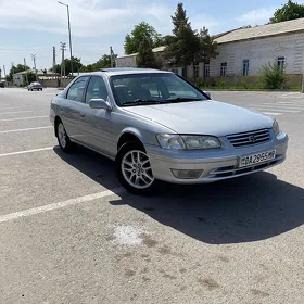 Toyota Camry 1999
