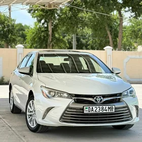 Toyota Camry 2015