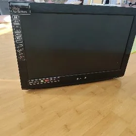 телевизор LG 32 диагональ