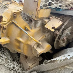 Komatsu greydir