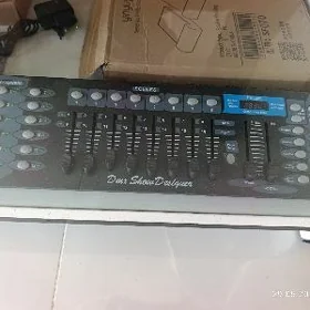 DMX 512 pult chyra un