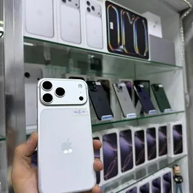 iPhone 17 pro Max. 100%