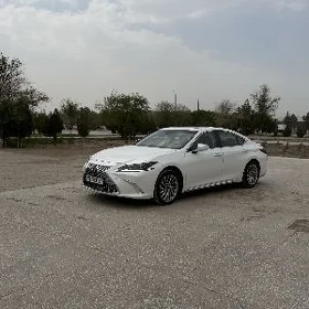 Lexus ES 350 2019