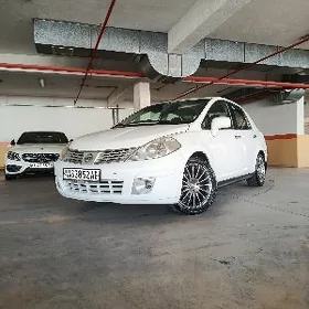 Nissan Versa 2010