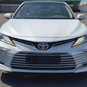Toyota Camry 2023