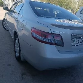 Toyota Camry 2011