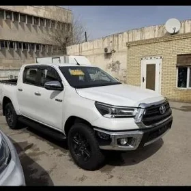 Toyota Hilux 2025