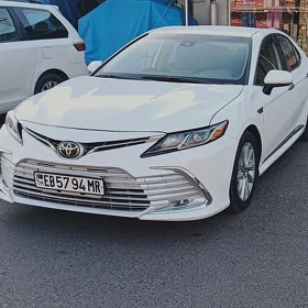 Toyota Camry 2022