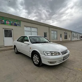 Toyota Camry 1999