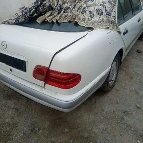 Mercedes-Benz C320 1997