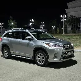 Toyota Highlander 2018