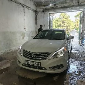 Hyundai Azera 2012