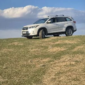 Toyota Highlander 2019