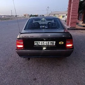 Opel Vectra 1990