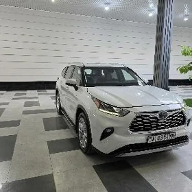 Toyota Highlander 2020