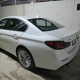 BMW 530 2021