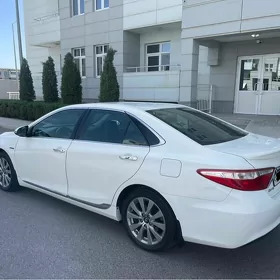 Toyota Camry 2017