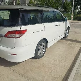 Nissan Quest 2017